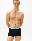boxers-tommyhilfiger-homme-noirs-porte-vert