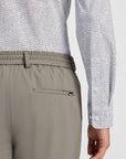 chemise-motifs-boss-homme-verte-dos-zoom