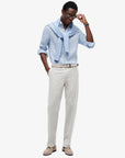 chemise-tommy-hilfiger-bleue-lin-homme-MW0MW41530C1O-porte