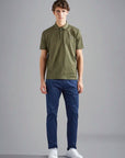 polo-paul_shark-homme-kaki-porte