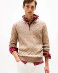 pull-camionneur-tommy-hilfiger-torsade-beige-face