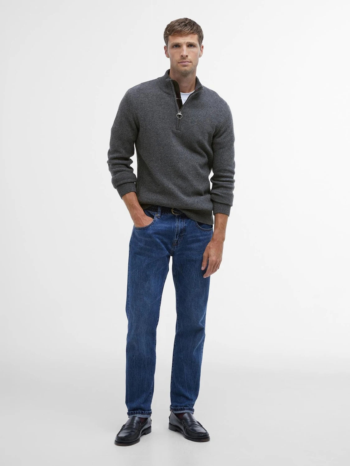 pull-demizip-homme-barbour-mkn0837gy53-porte