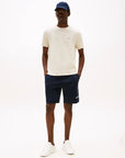 t-shirt-tommy-hilfiger-homme-beige-porte