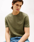 tshirt-tommy-hilfiger-homme-kaki-face-zoom