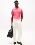 tshirt-tommy-hilfiger-homme-rose-porte