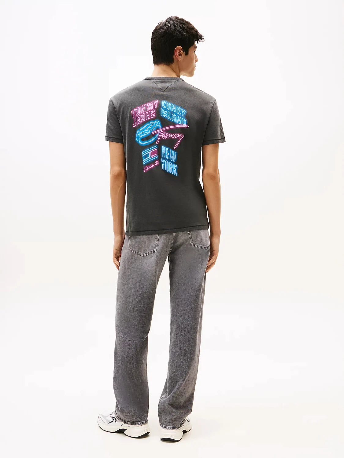 tshirt-tommy-jeans-homme-noir-dos