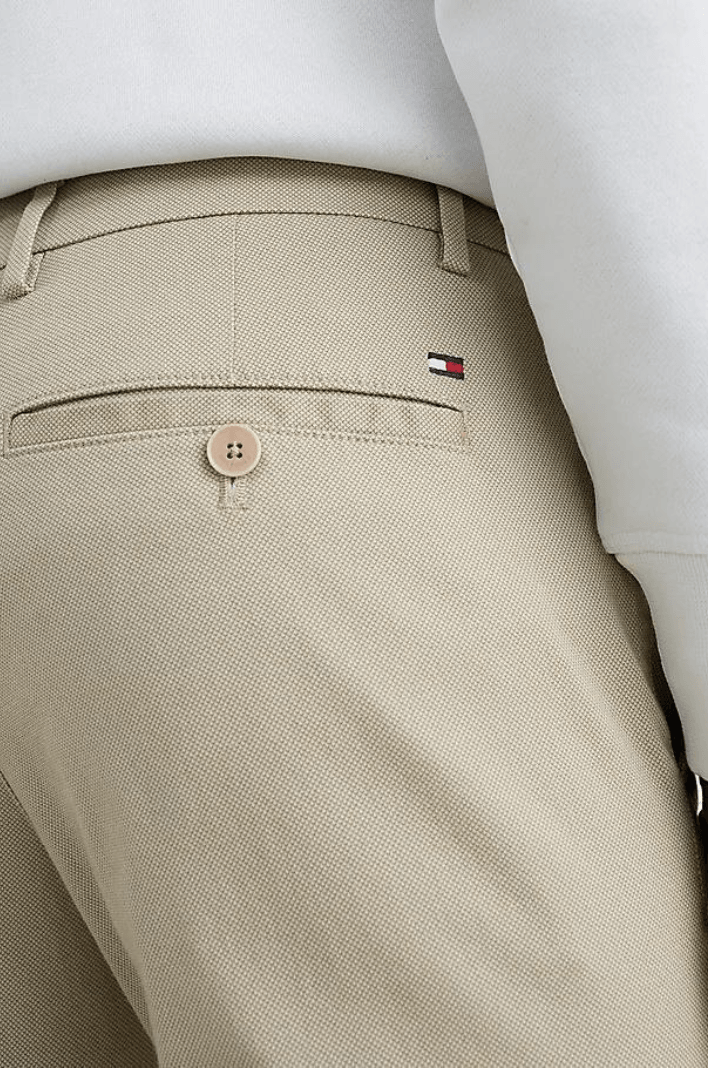 Pantalon chino slim Tommy Hilfiger beige en coton stretch - Georgespaul