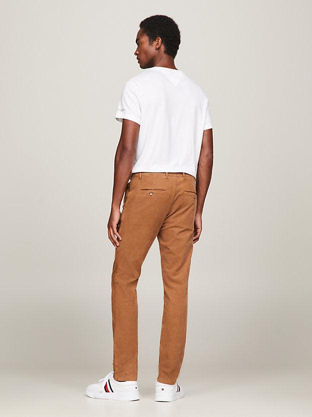 Pantalon chino slim Tommy Hilfiger marron en velours - Georgespaul