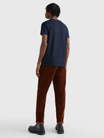 Laden Sie das Bild in den Galerie-Viewer, T-Shirt homme Tommy Hilfiger ajusté marine en coton stretch | Georgespaul
