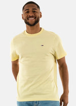 Laden Sie das Bild in den Galerie-Viewer, T-Shirt homme Tommy Jeans ajusté jaune en coton bio | Georgespaul
