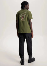 Charger l&#39;image dans la galerie, T-Shirt homme signature Tommy Jeans kaki en coton bio | Georgespaul
