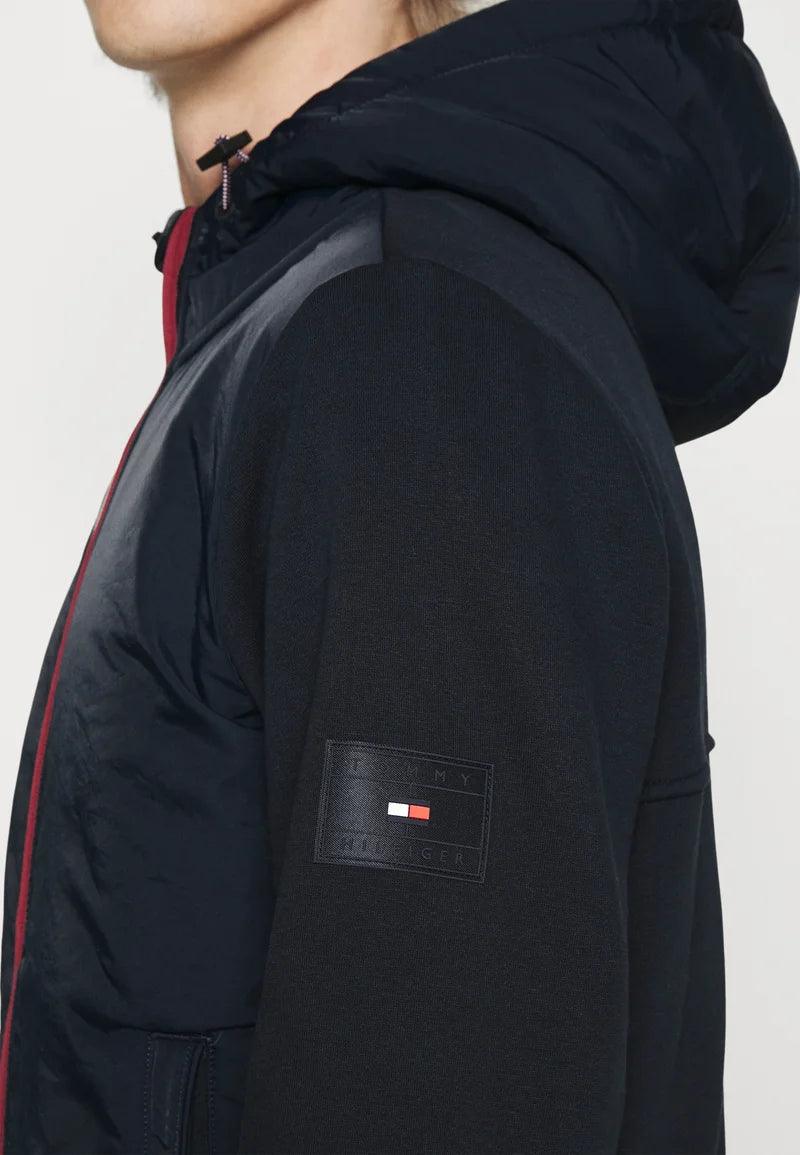 Veste bi-matière à capuche Tommy Hilfiger marine en coton bio - Georgespaul