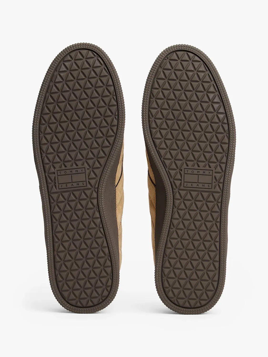 baskets-homme-tommy-jeans-em0em01609act-dessous