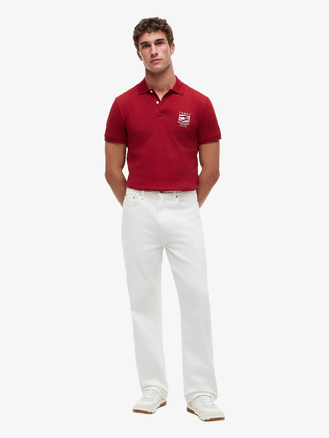 baskets-tommy-hilfiger-blanches-homme-cuir-FM0FM058810GZ-porte