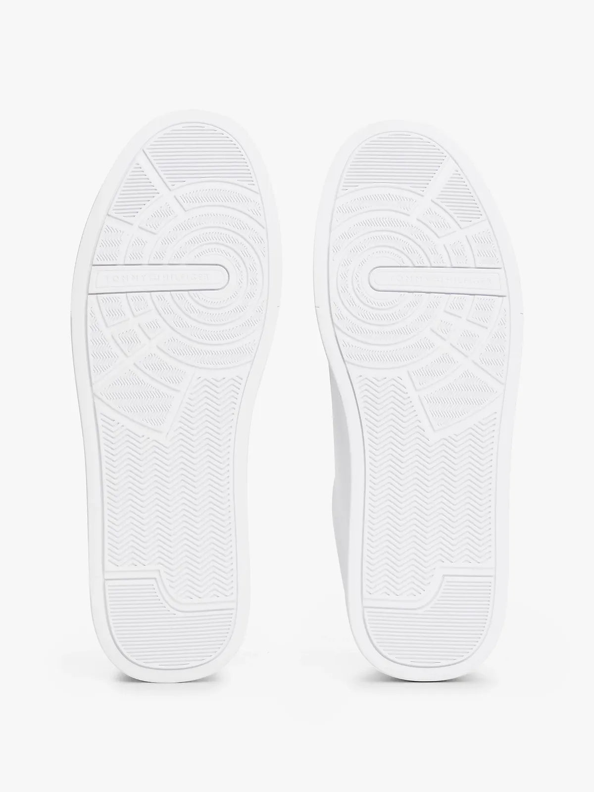 baskets-tommy-hilfiger-homme-blanches-dessous