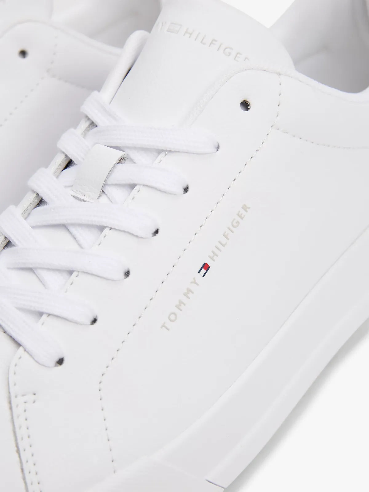 baskets-tommy-hilfiger-homme-blanches-zoom