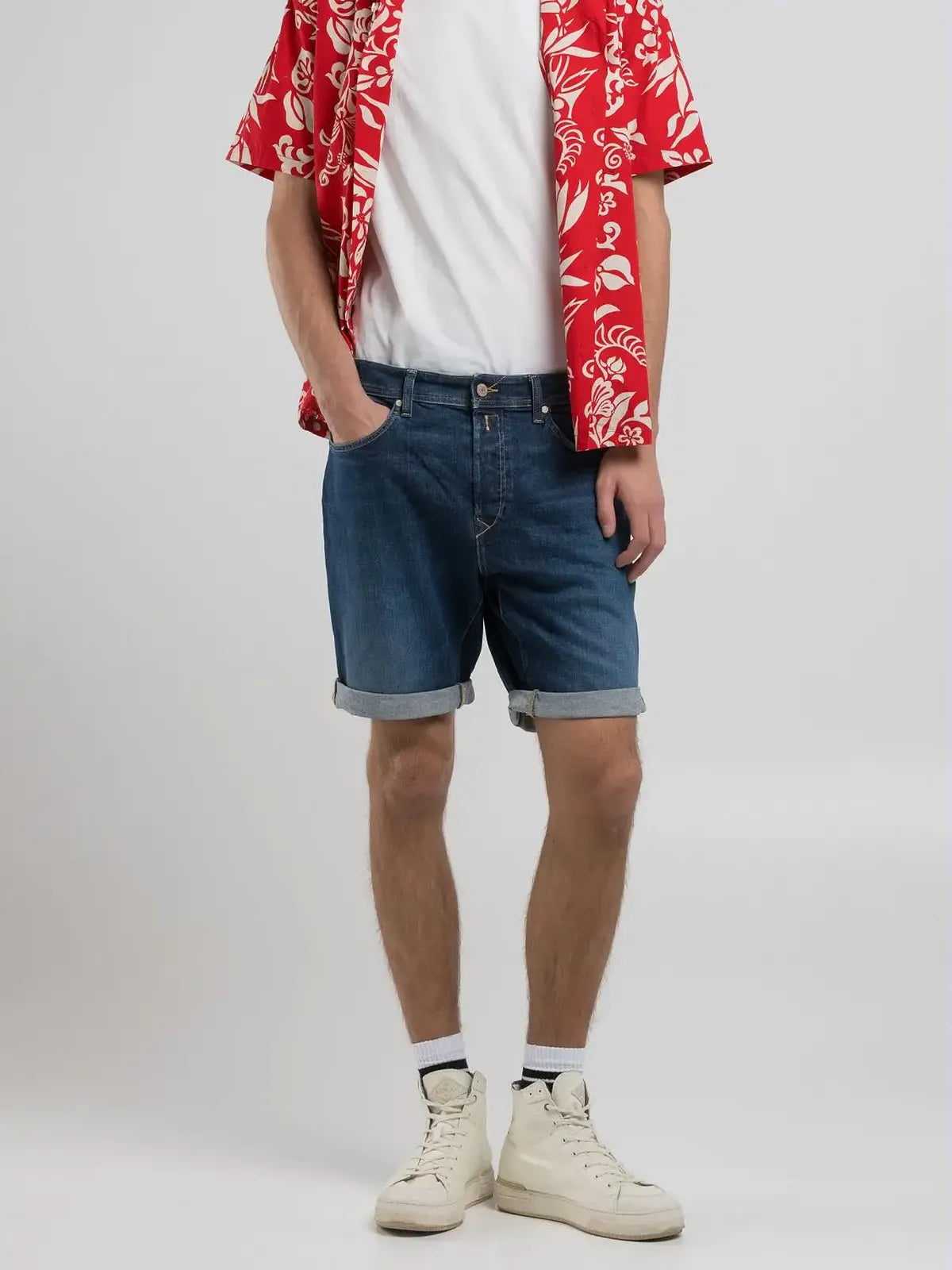 bermuda-replay-homme-bleu-face