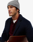 bonnet-cachemire-tommy-hilfiger-gris-AM0AM12796P7D-porte
