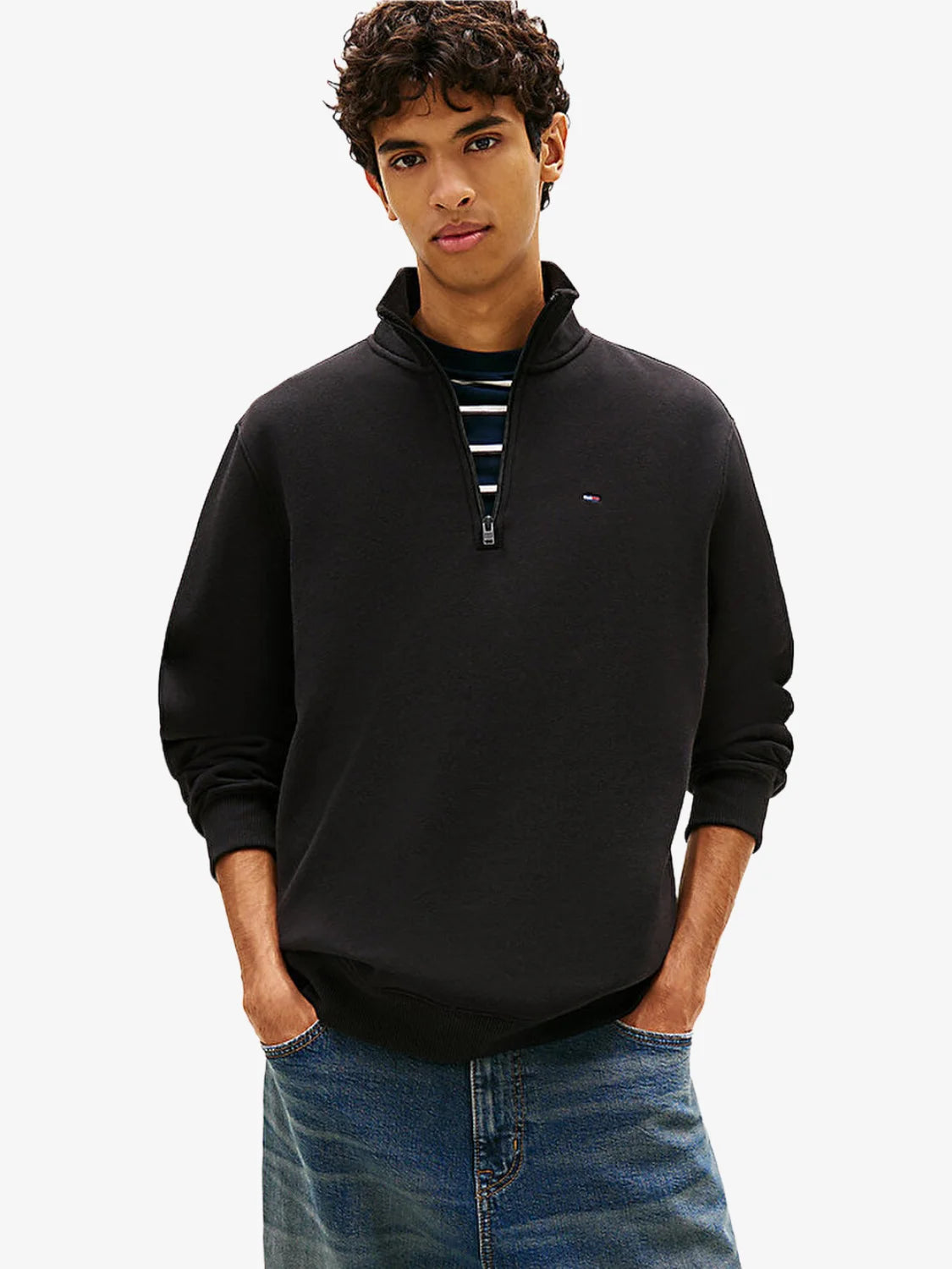 camionneur-tommy-jeans-noir-face-dm0dm20339bds