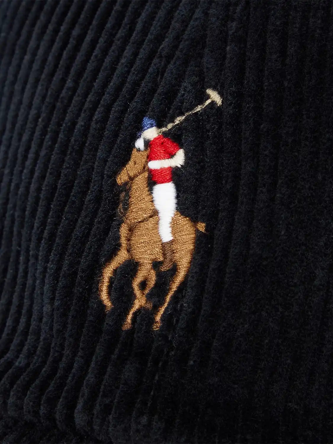 casquette-ralph-lauren-velours-noire-710847175005-logo