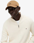 casquette-tommy-hilfiger-beige-AM0AM14099RBC-porte