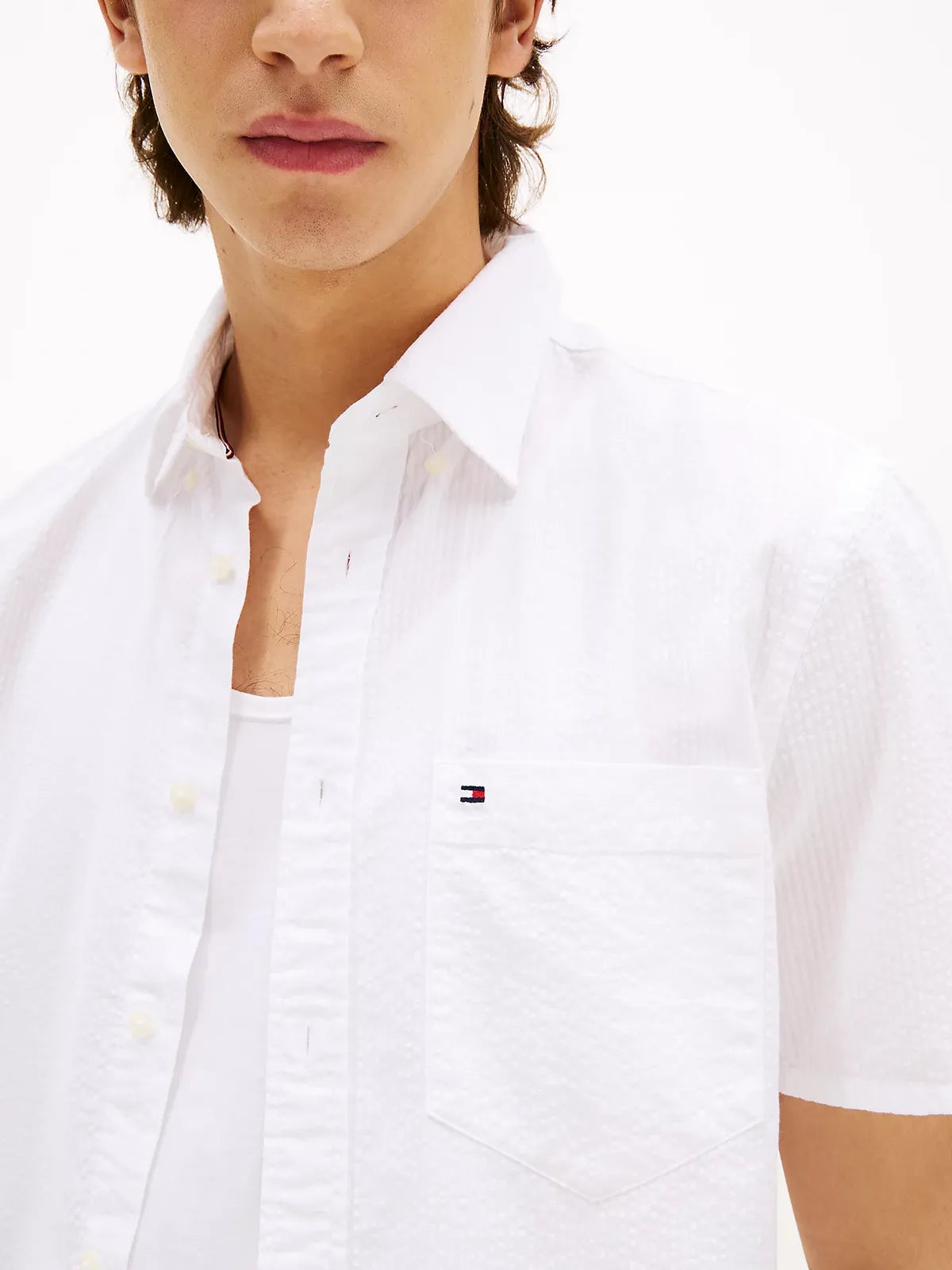 chemise-tommyhilfiger-homme-blanche-zoom