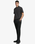 chino-relay-homme-noir-M9627E.000.8366197 040-porte-face