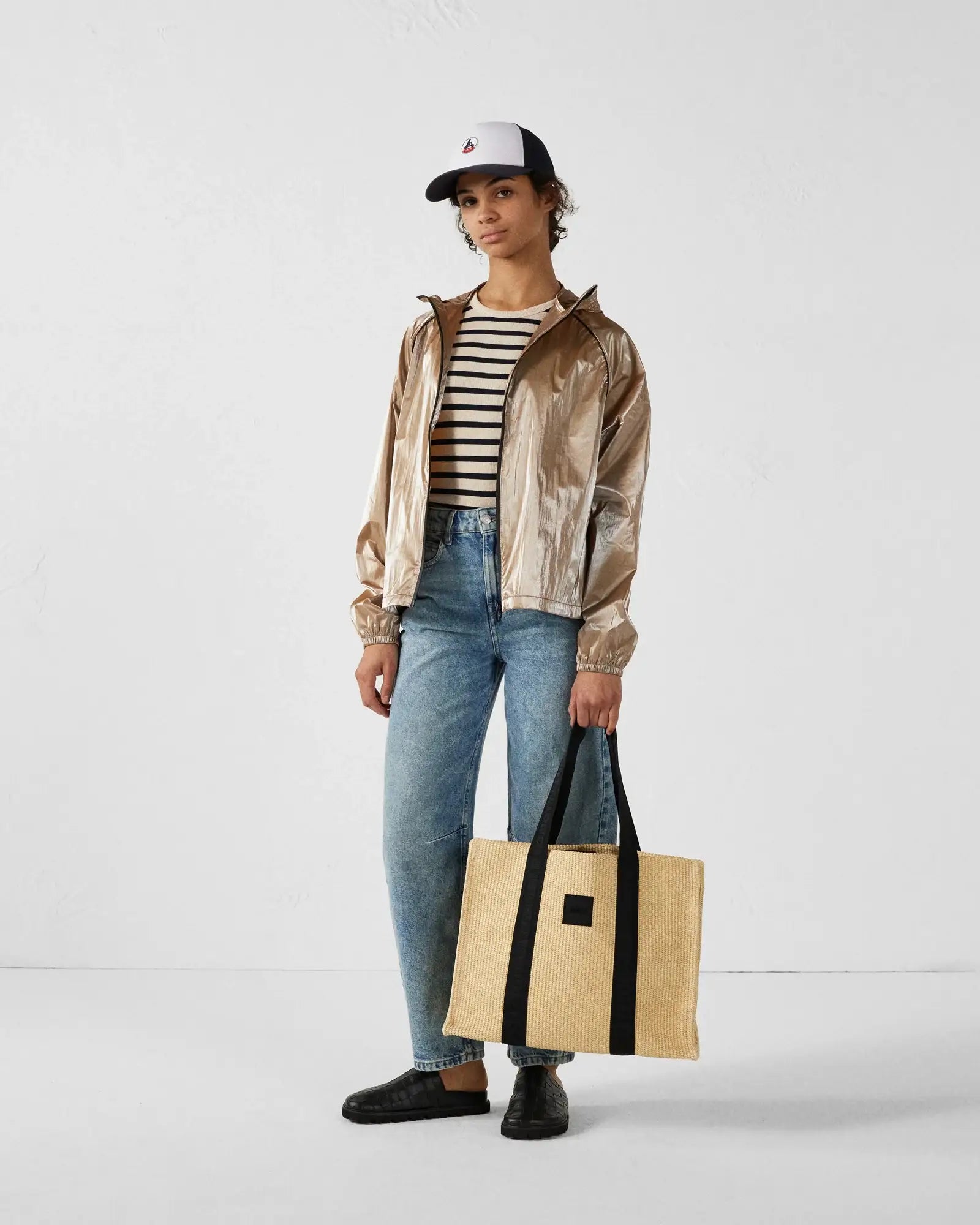 coupe-vent-jott-izumi-dore-femme-porte