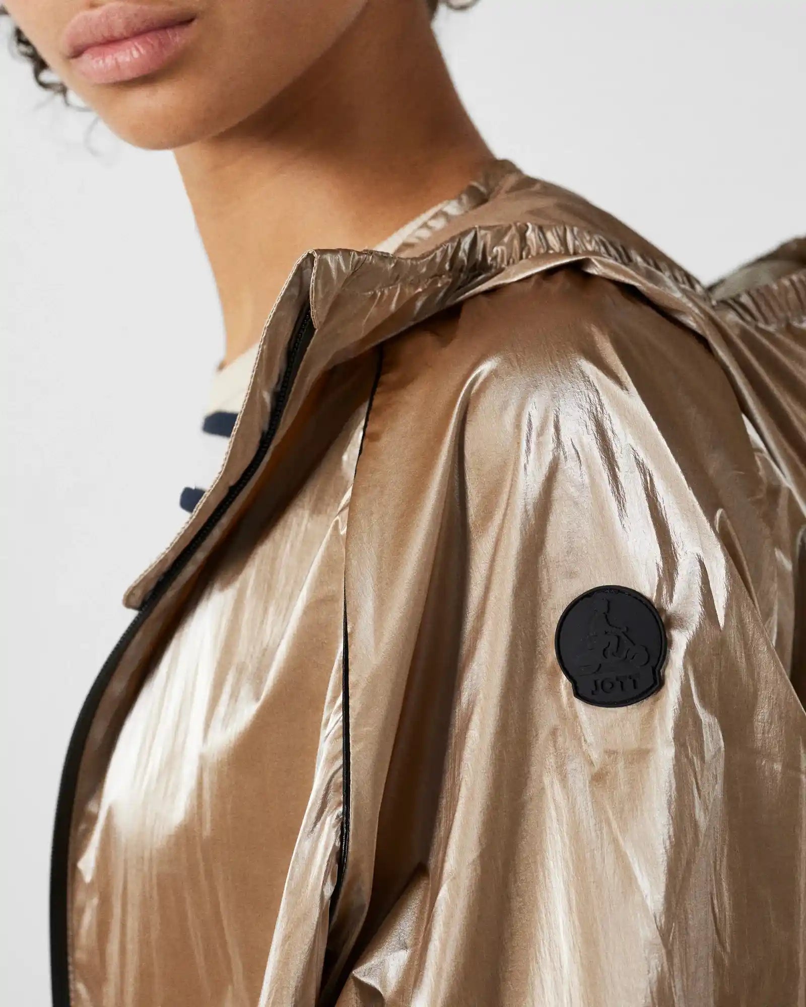 coupe-vent-jott-izumi-dore-femme-zoom