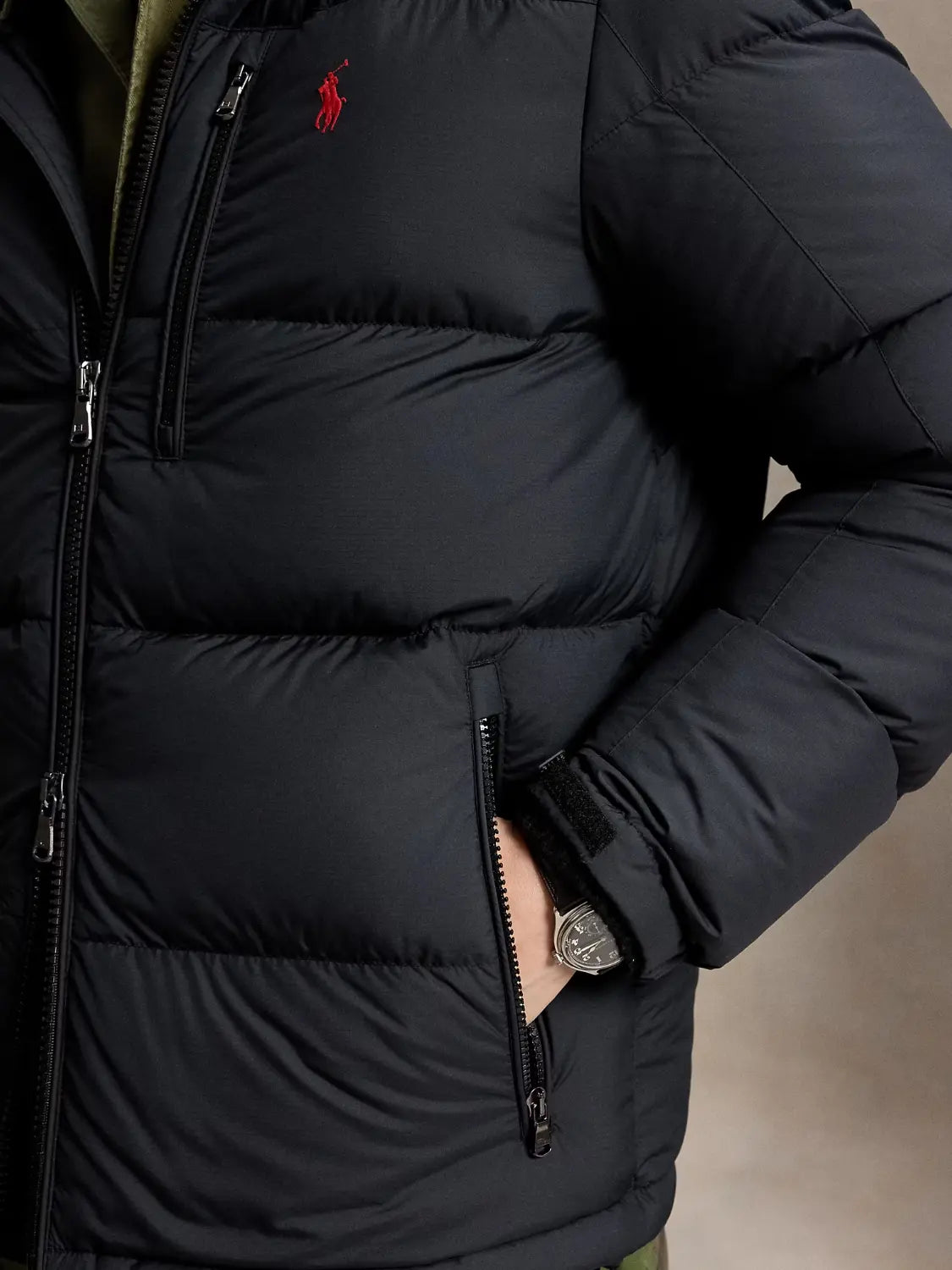 doudoune-ralph-lauren-noire-detail-710968278001