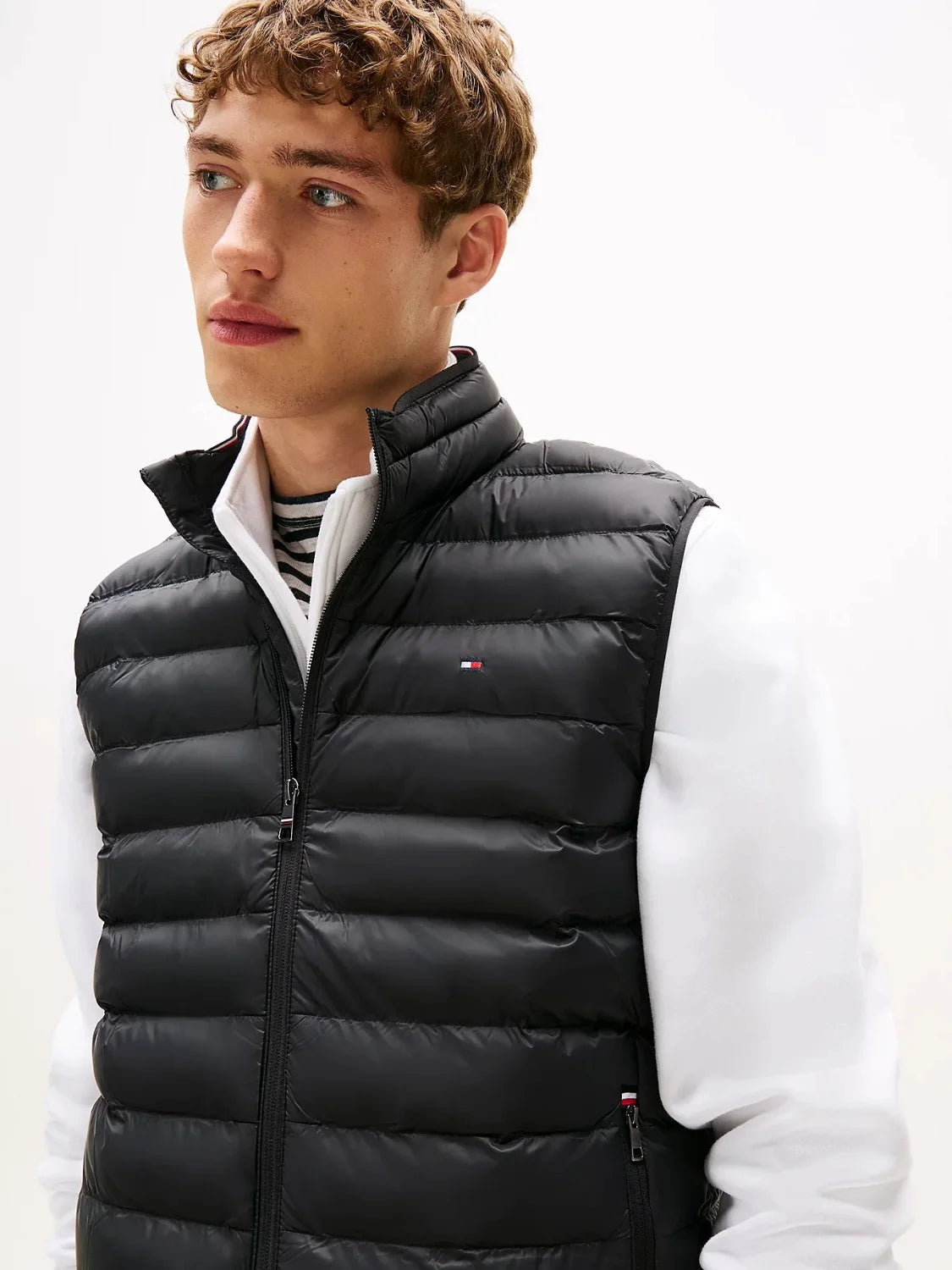 doudoune-sans-manche-tommy-hilfiger-noire-homme-zoom