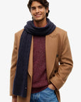 echarpe-tommy-hilfiger-marine-AM0AM14861DW6-porte