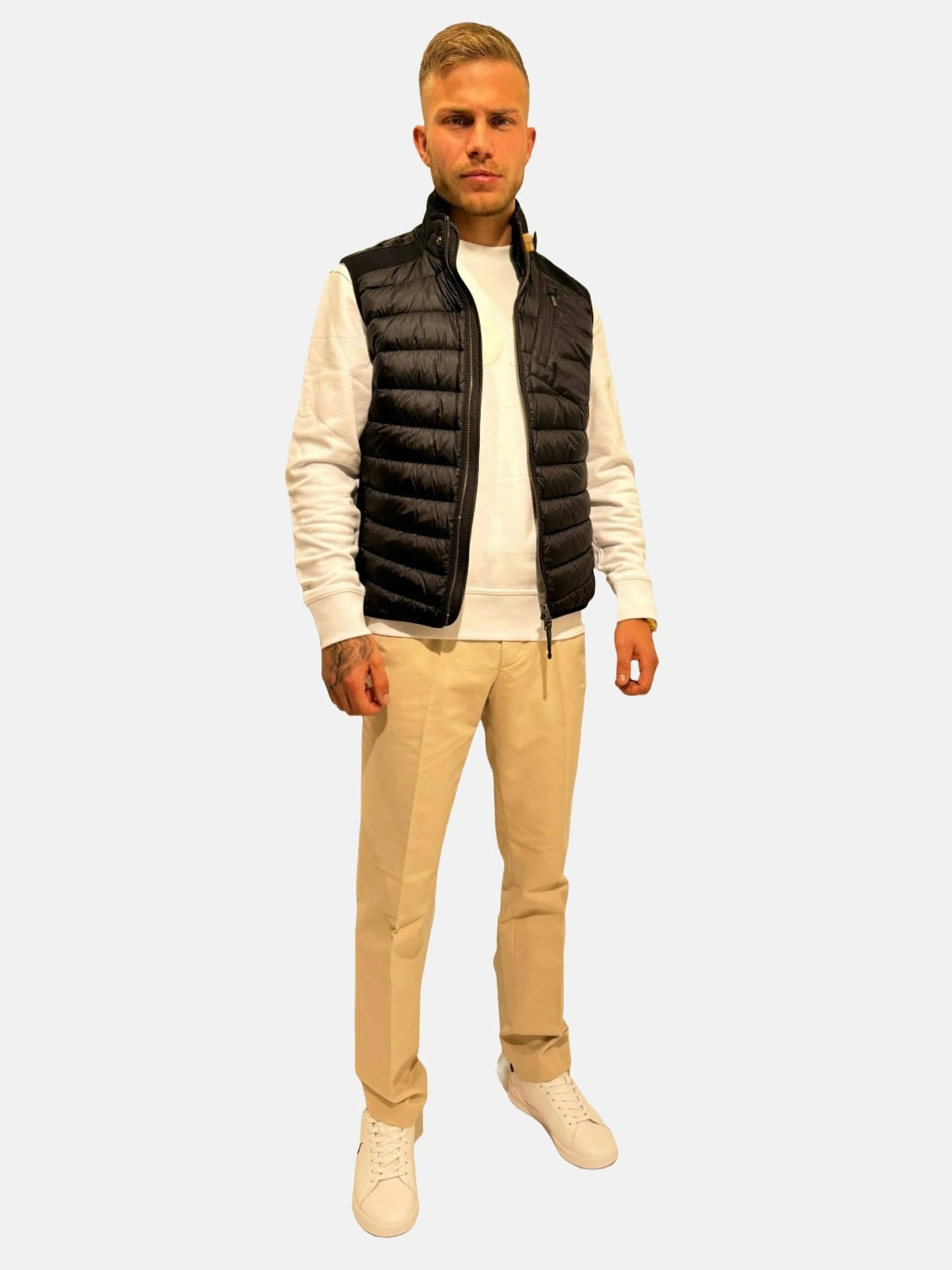 pjs-zavier-homme-noire-porte