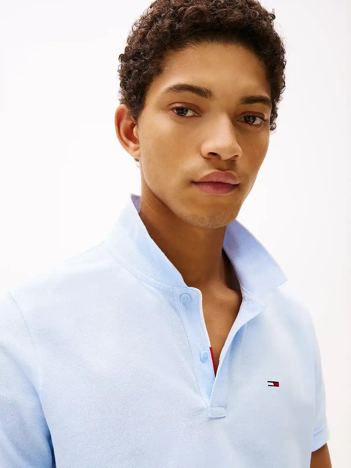 polo-tommyjeans-homme-bleu-zoom