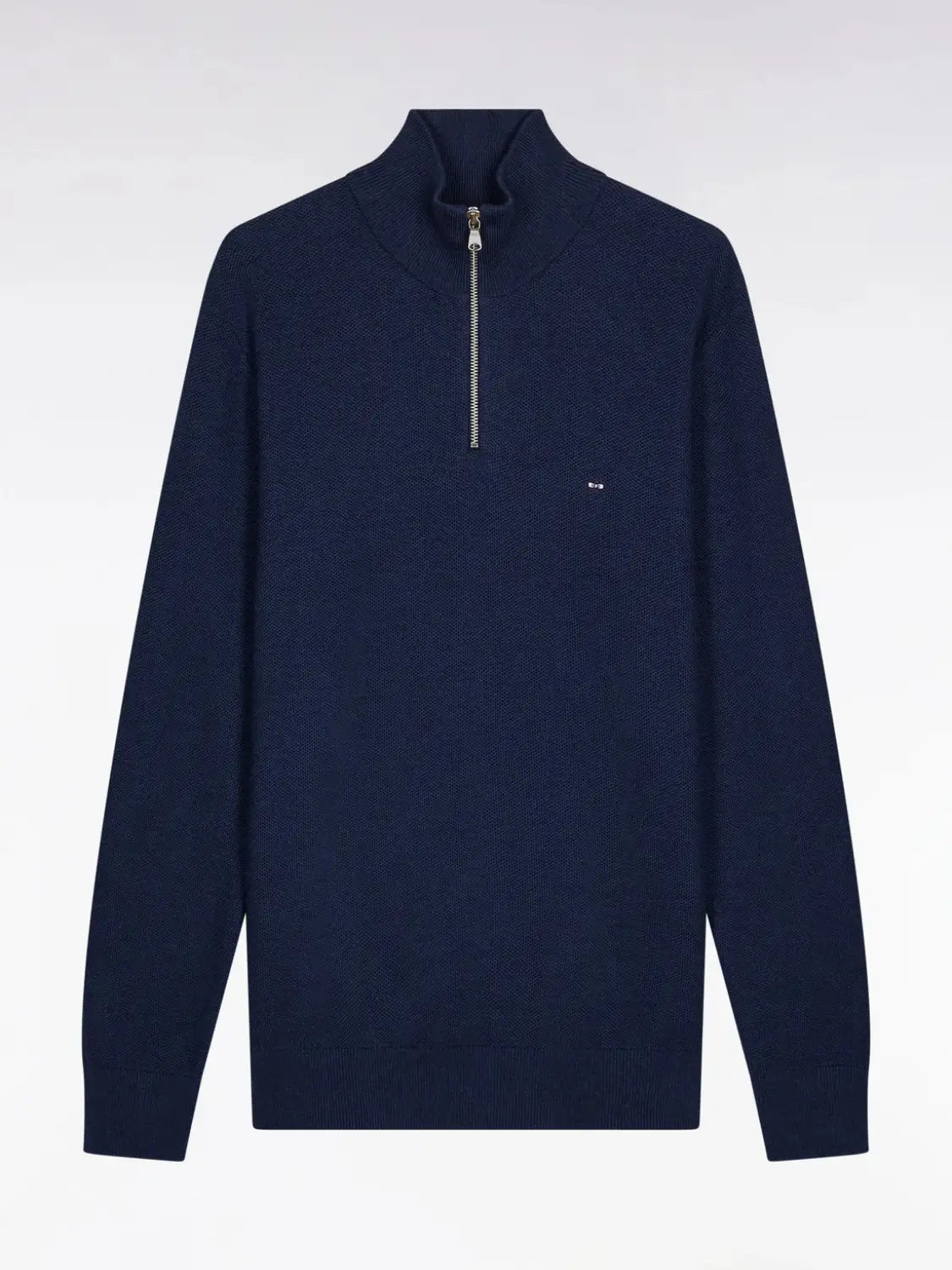 pull-camionneur-eden-park-marine-a-plat