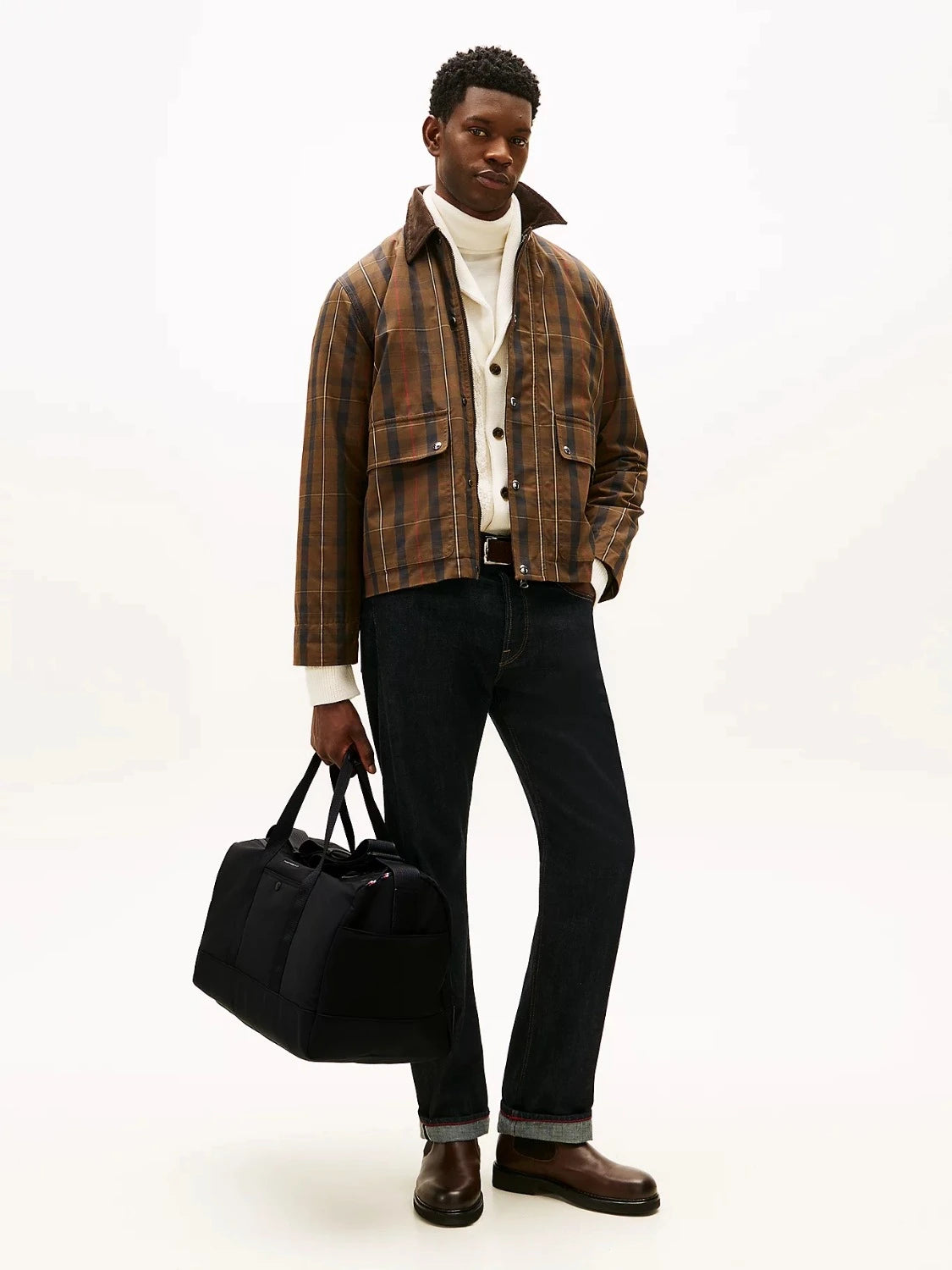 sac-voyage-tommy-hilfiger-am0am14070bds-porte