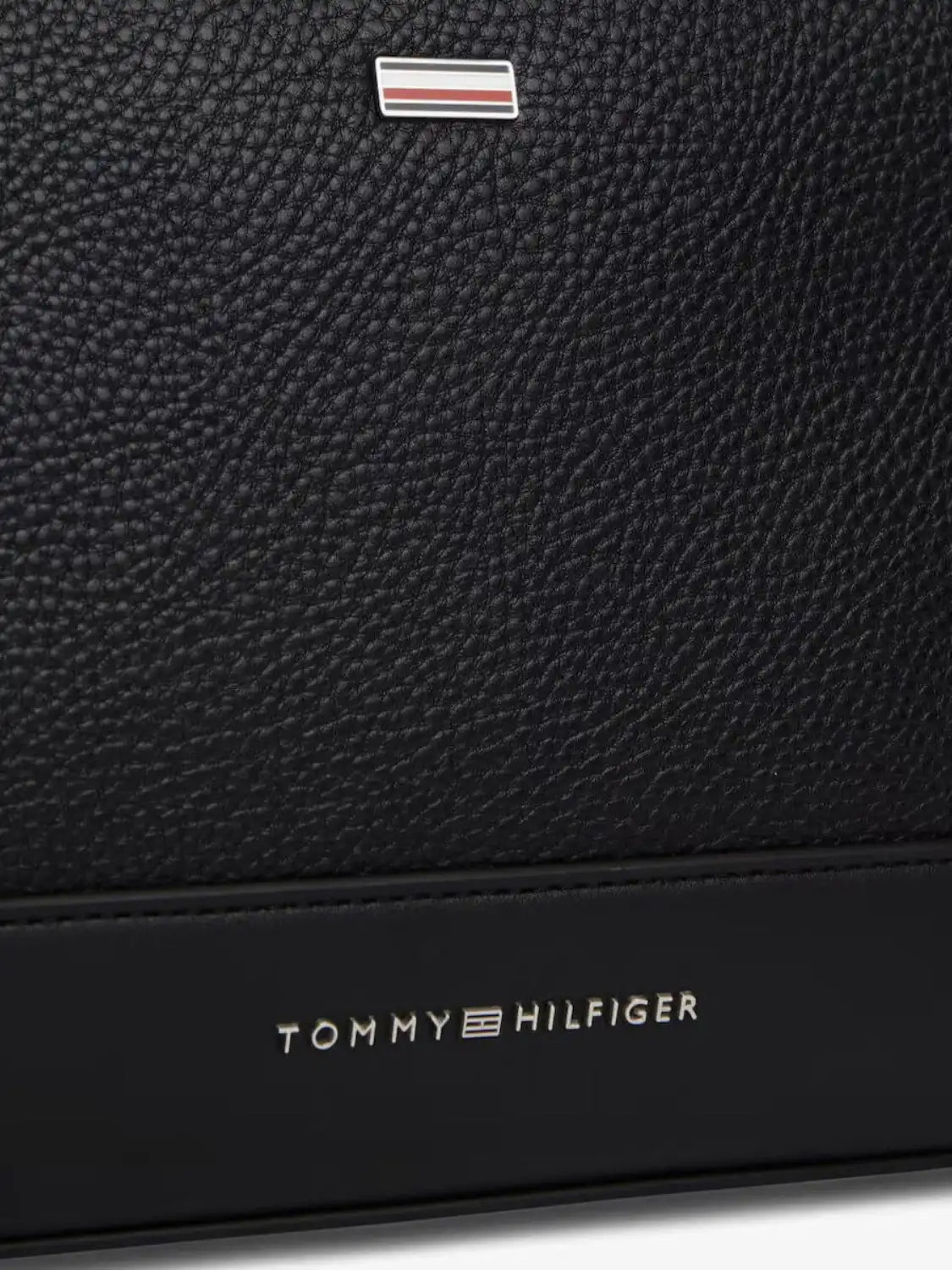 sacoche-tommy-hilfiger-noire-cuir-zoom