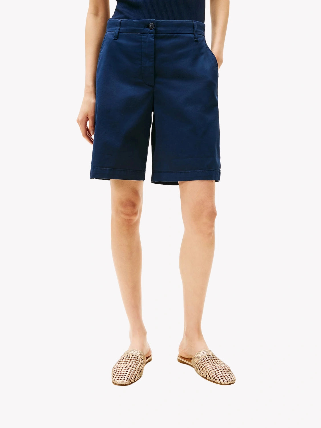 short-chino-tommy-hilfiger-femme-marine-face_472ea53a-2fea-4646-99e0-2f09da2bf900