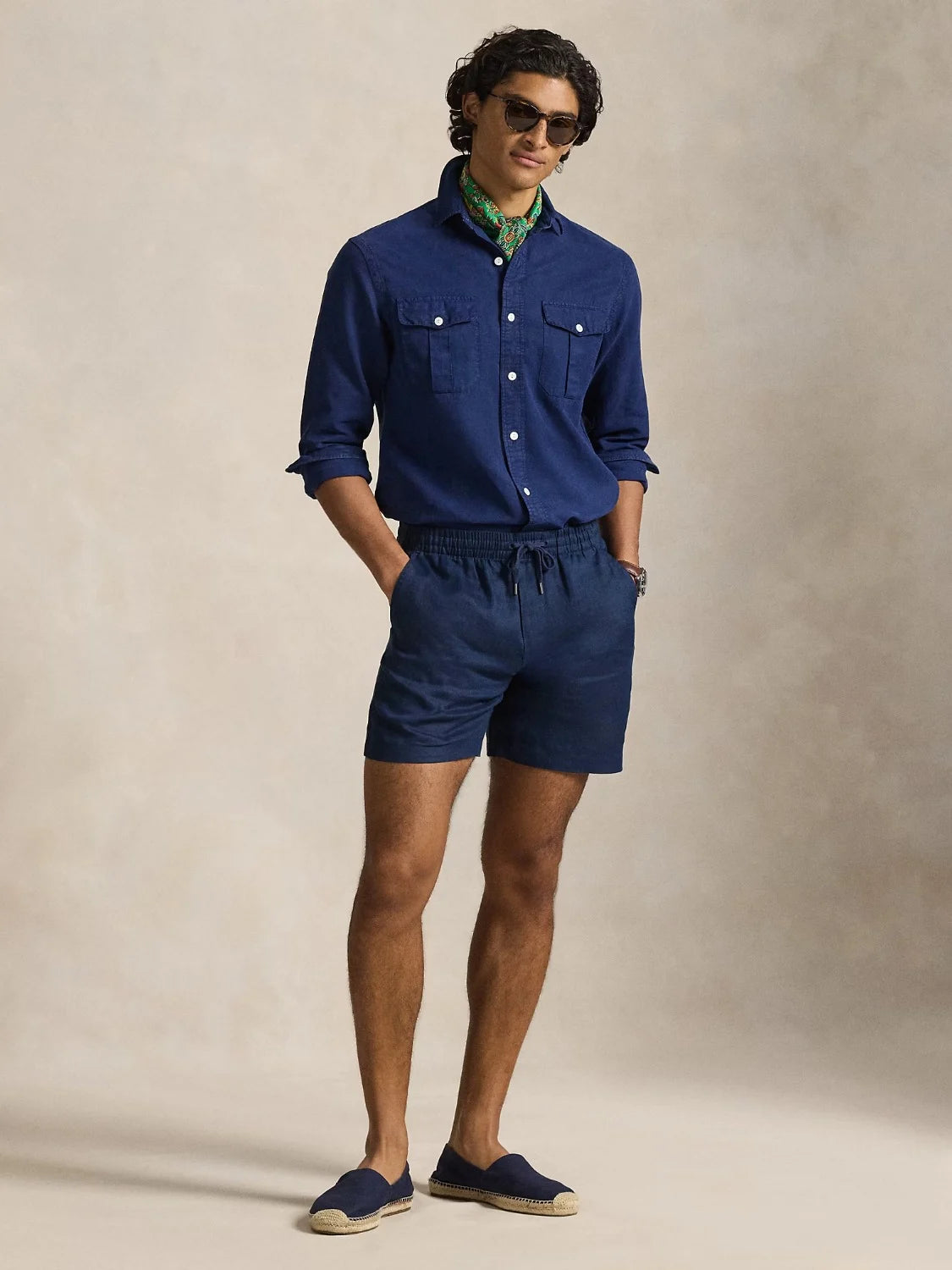 short-ralph-lauren-homme-marine-lin-100086245-porte