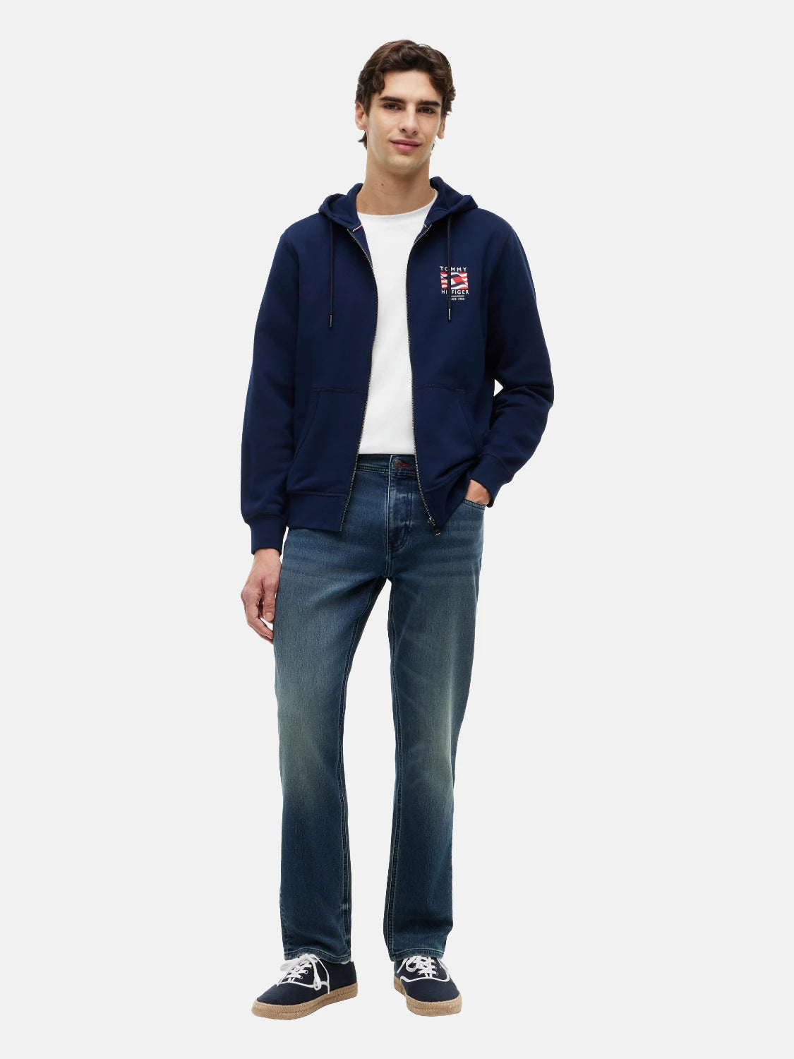 sweat-a-capuche-tommy-hilfiger-marine-porte