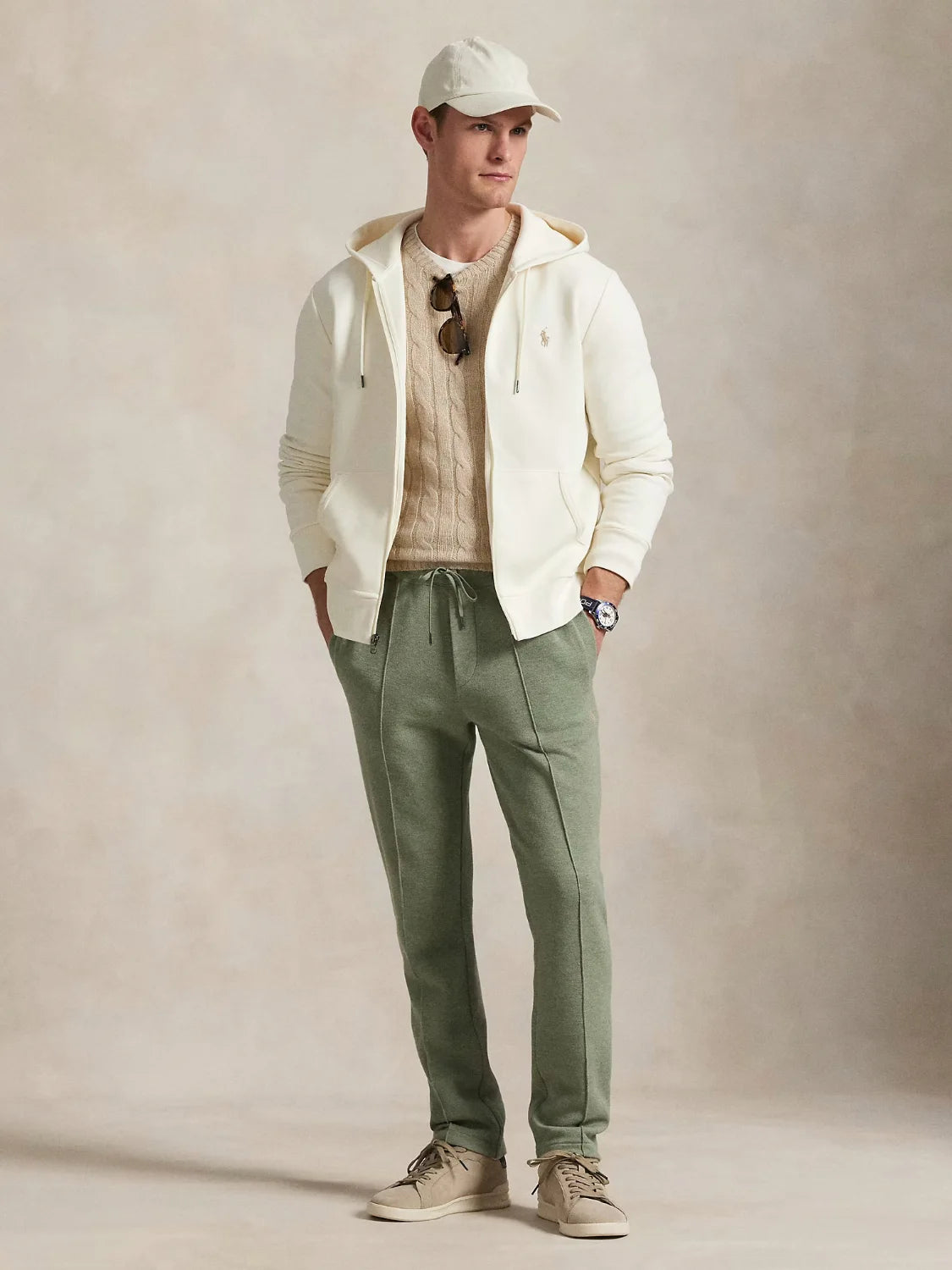 sweat-zippe-ralph-lauren-beuge-homme-porte