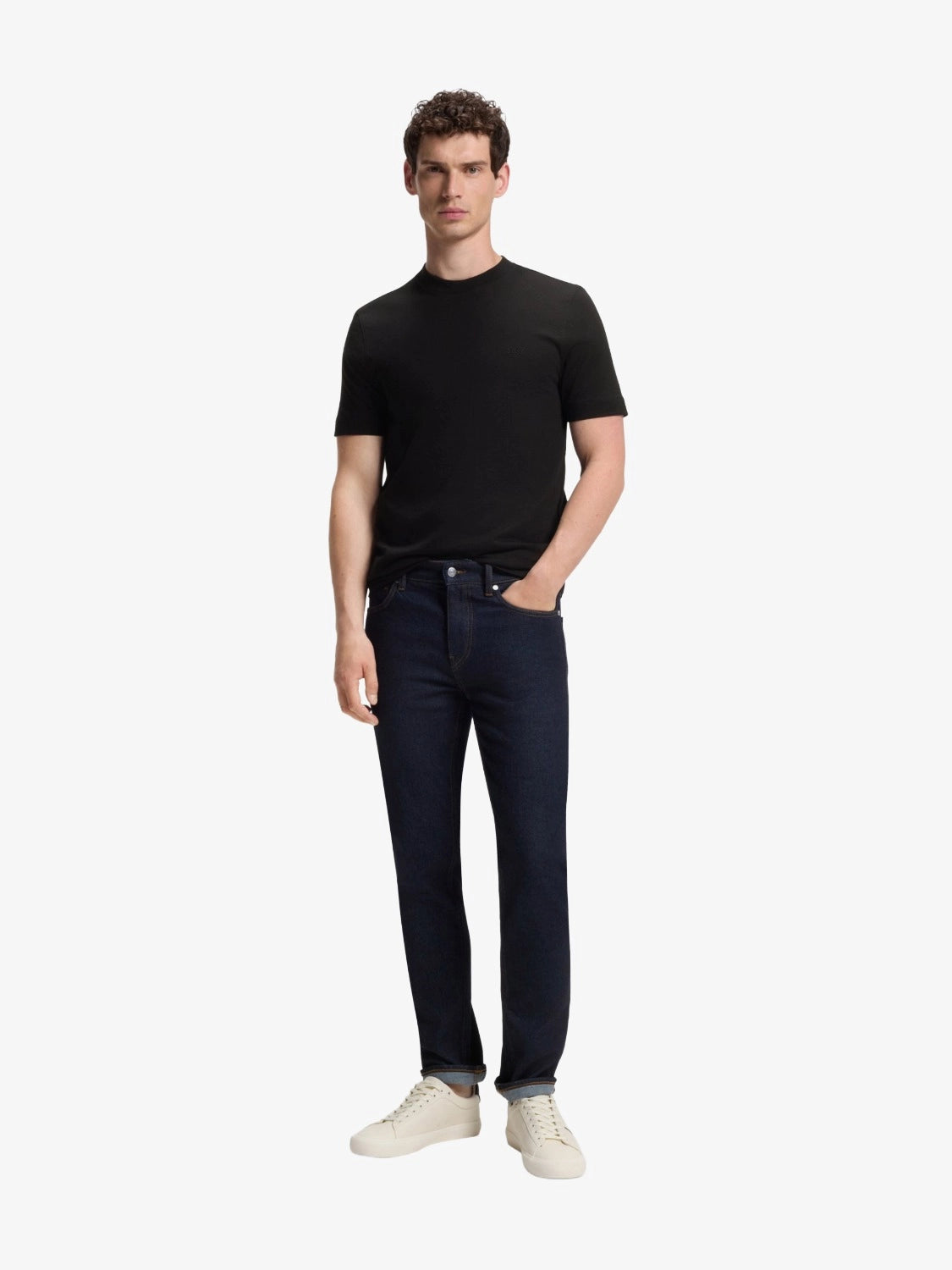 t-shirt-boss-homme-noir-50565995001-porte