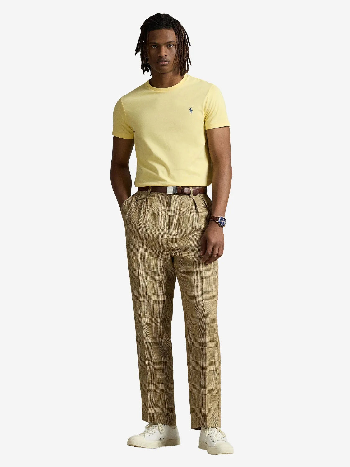 t-shirt-ralph-lauren-homme-jaune-porte