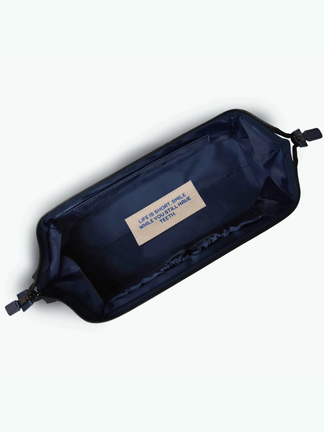 trousse-de-toilette-cabaia-larissa-ouvert