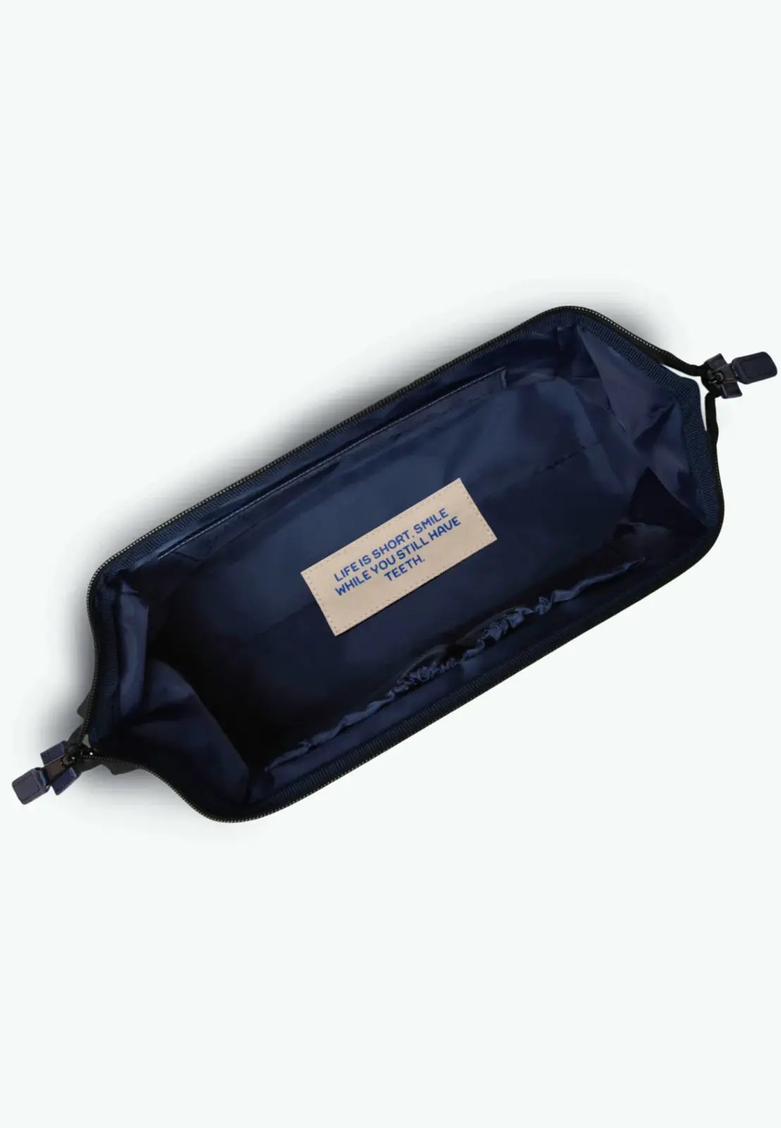 trousse-de-toilette-cabaia-san-giljan-bleue-ouverte