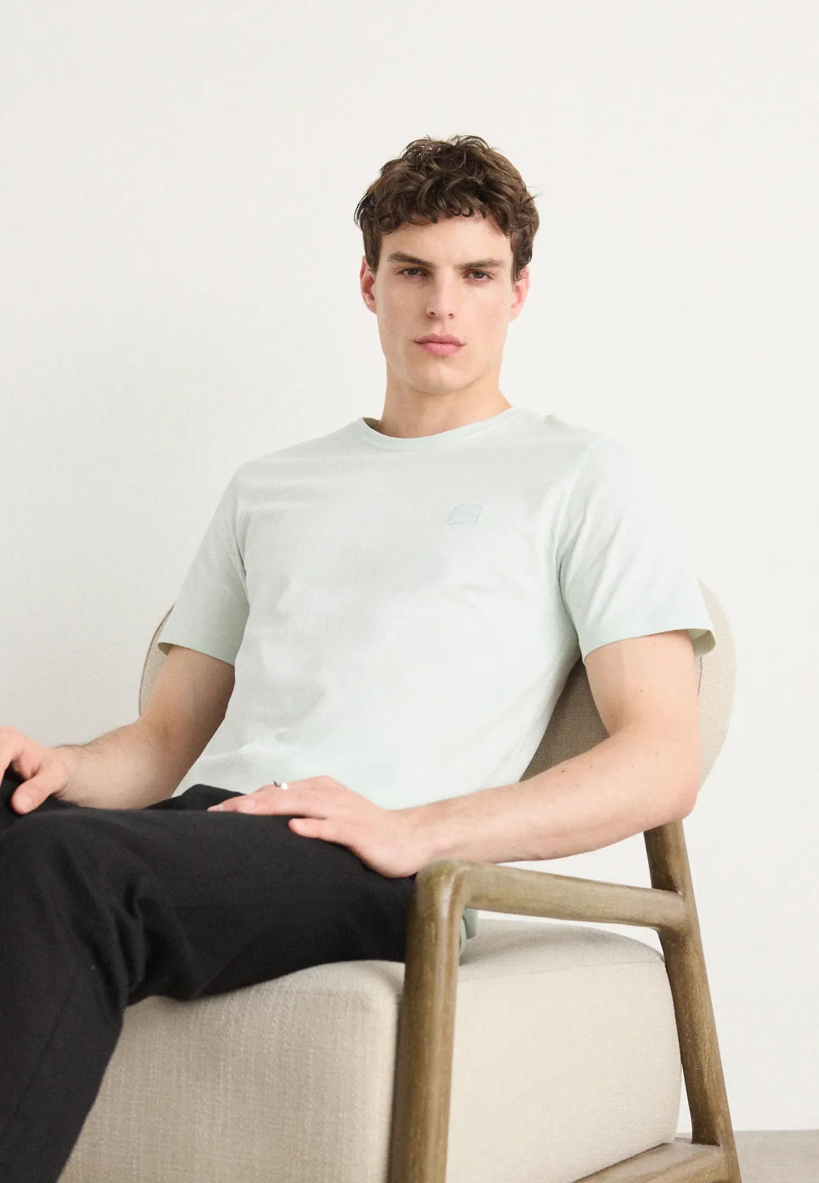 tshirt-boss-homme-bleu-face