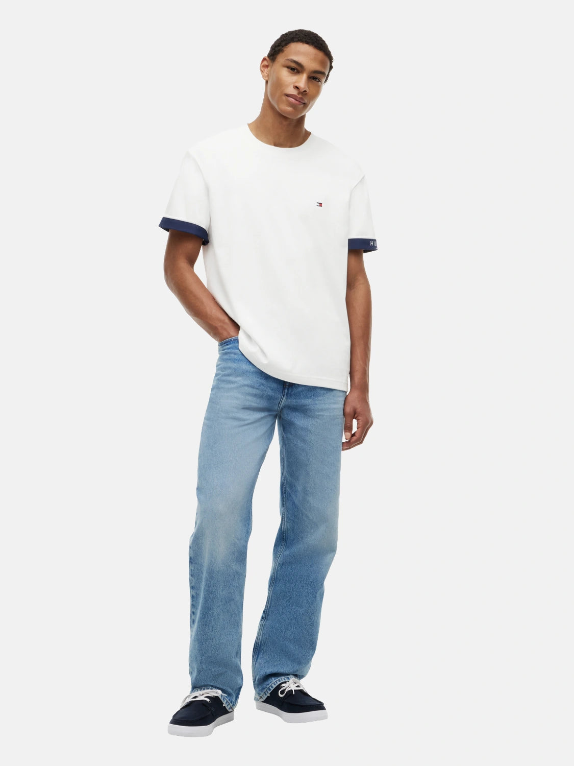 tshirt-tommy-hilfiger-blanc-coton-porte