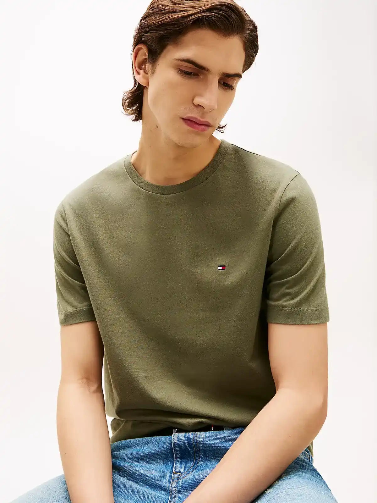 tshirt-tommy-hilfiger-homme-kaki-face-zoom