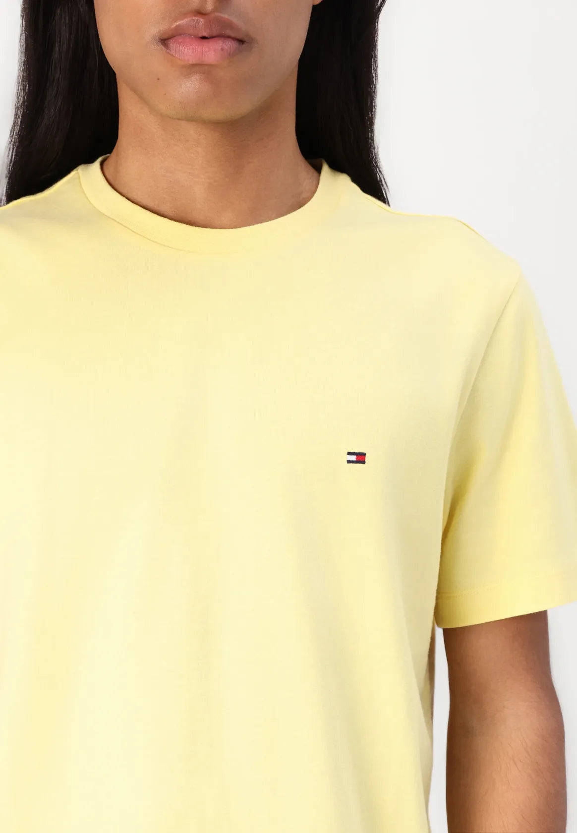 tshirt-tommyhilfiger-homme-jaune-zoom-face