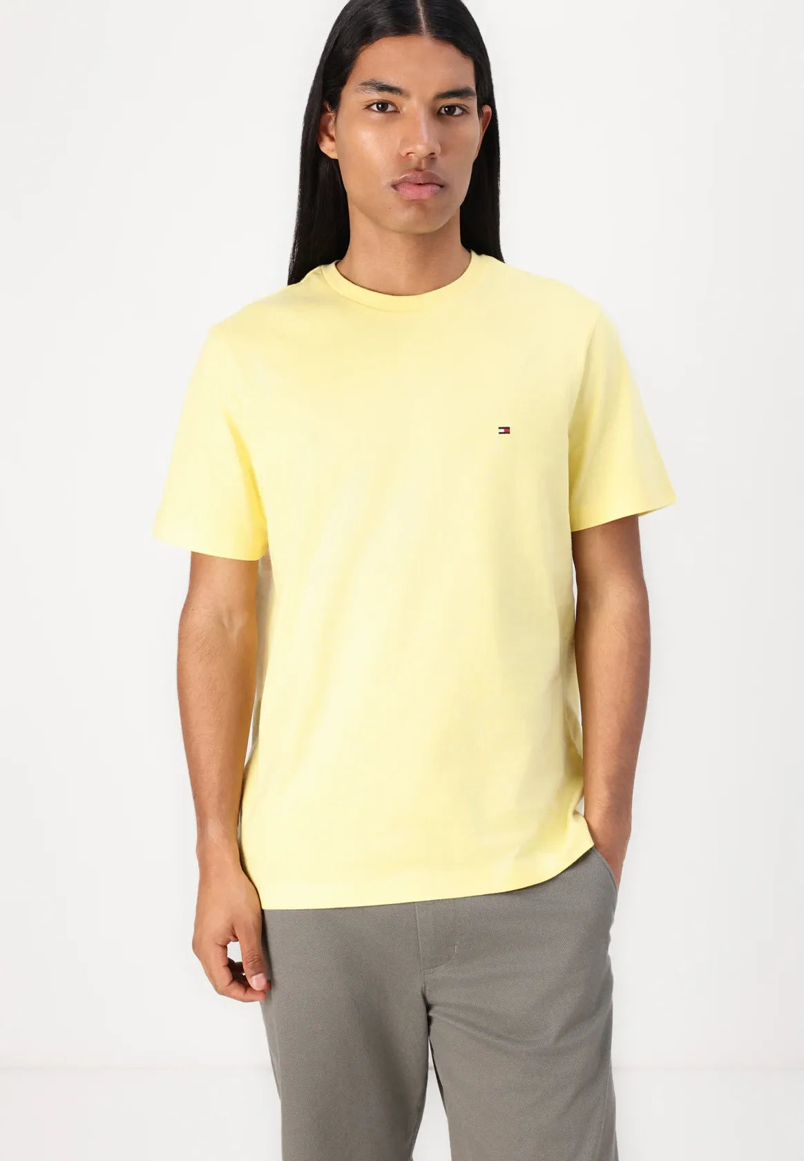 tshirt-tommyhilfiger-homme-jaune-zoom